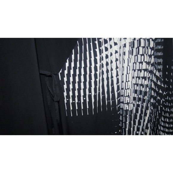 VERY VERY - GORGEOUS WRAP DRESS - size 14 - PRESENTS AS NEW - Picture 6 of 6